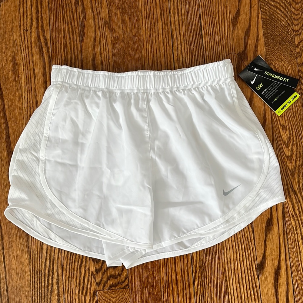 BRAND NEW nike white shorts